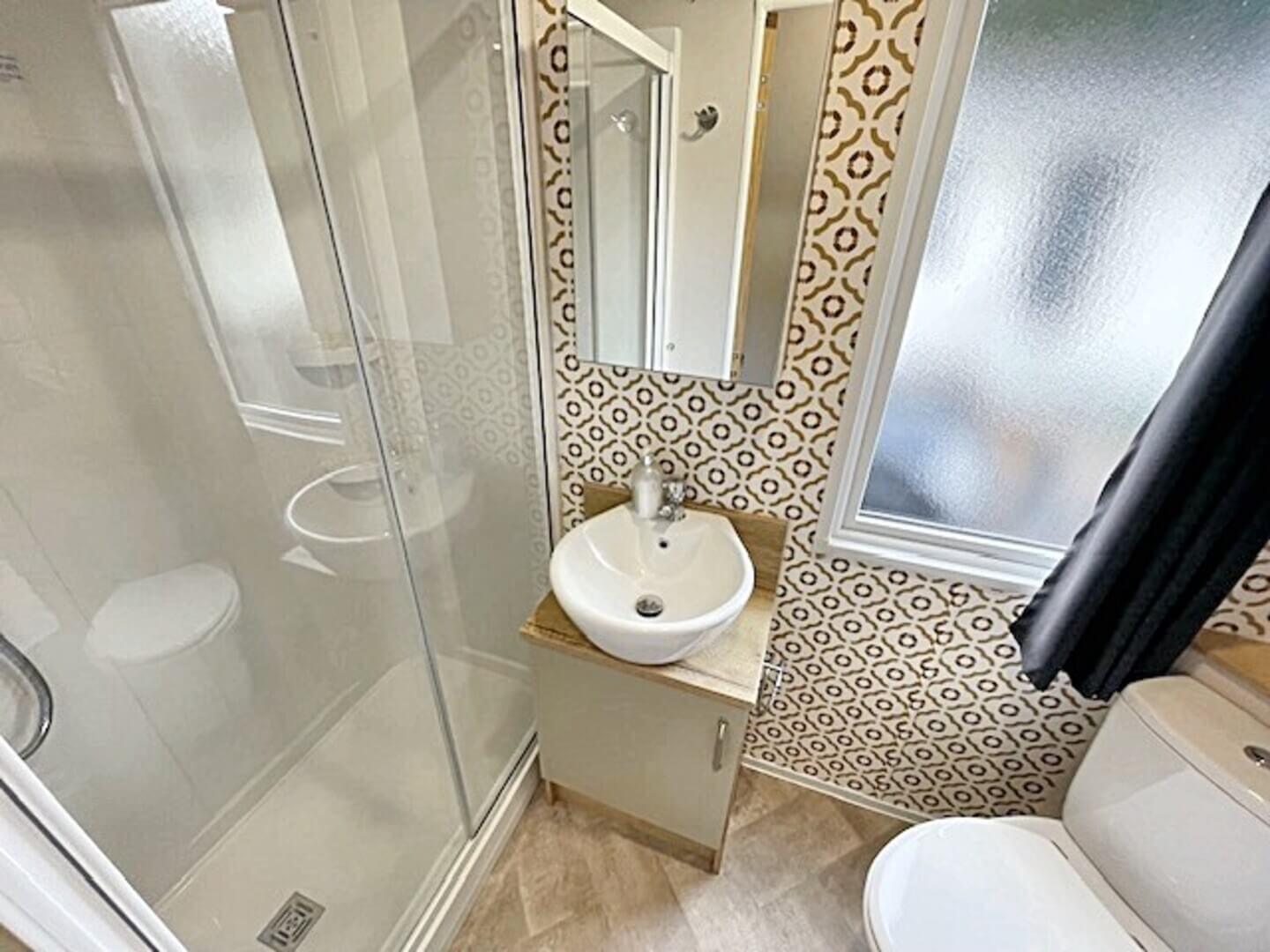 Marlee 38 Bathroom